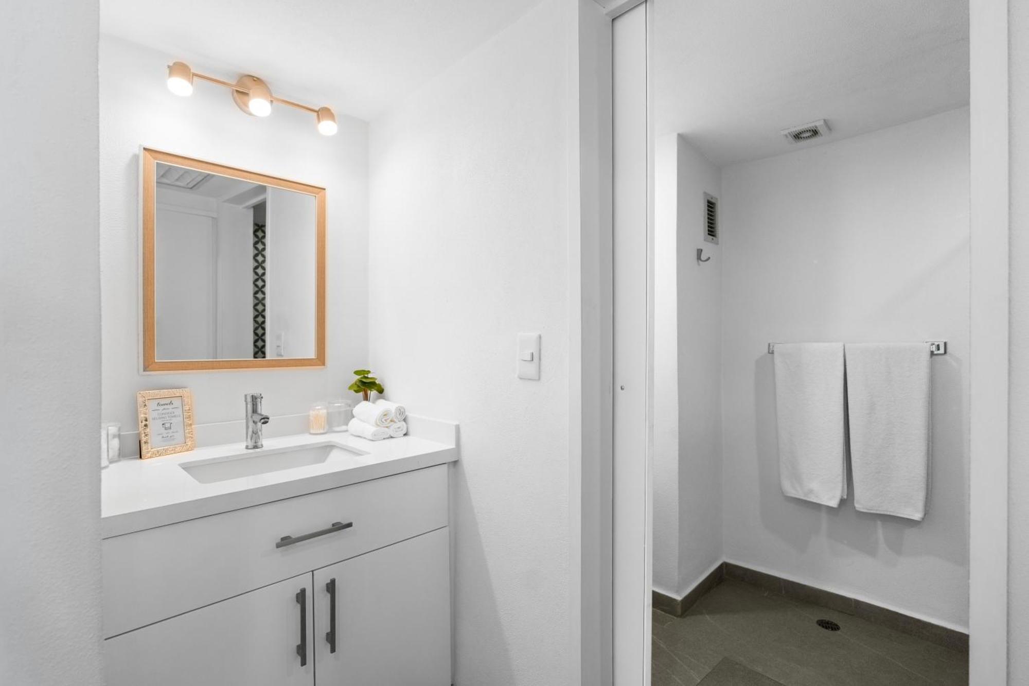 Luxury Condo Just Steps Away From The Beach! Puerto Vallarta Kültér fotó