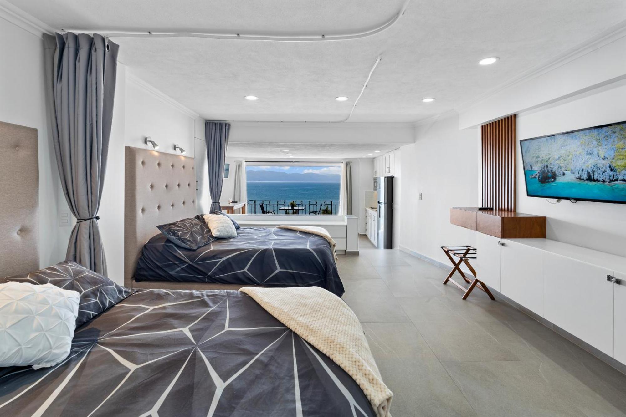Luxury Condo Just Steps Away From The Beach! Puerto Vallarta Kültér fotó
